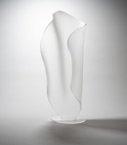 Complementi d’arredo in plexiglass per styling d’interni e visual design